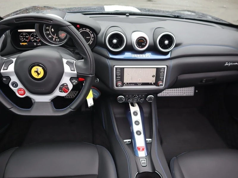 2017 Ferrari California T - Image 13 of 18