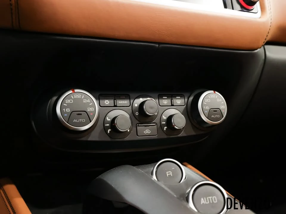2017 Ferrari California T - Image 20 of 20