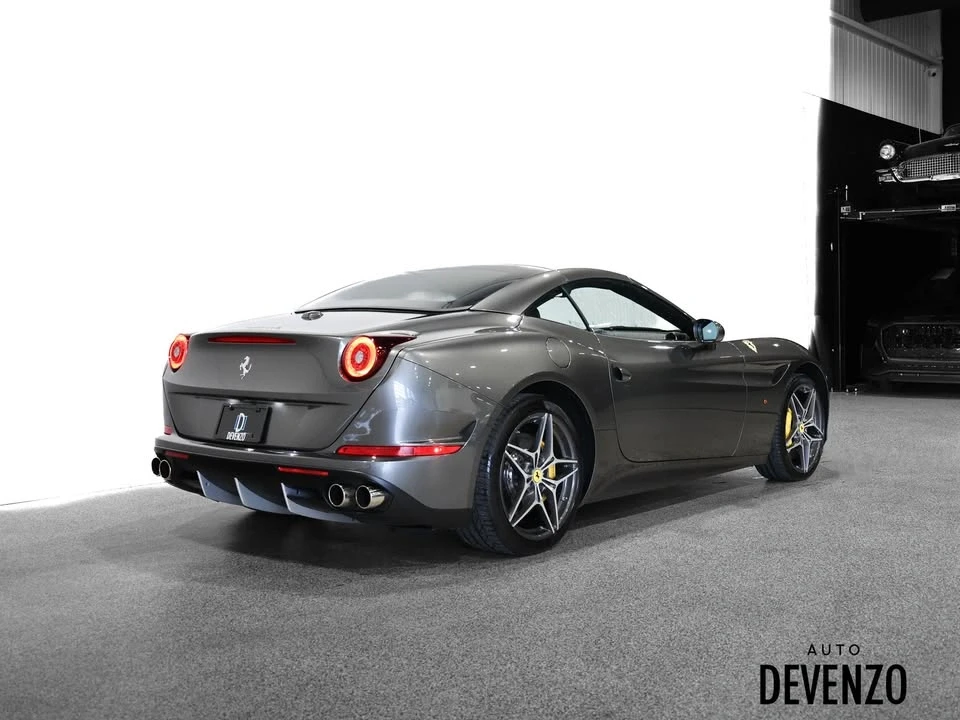 2017 Ferrari California T - Image 6 of 20