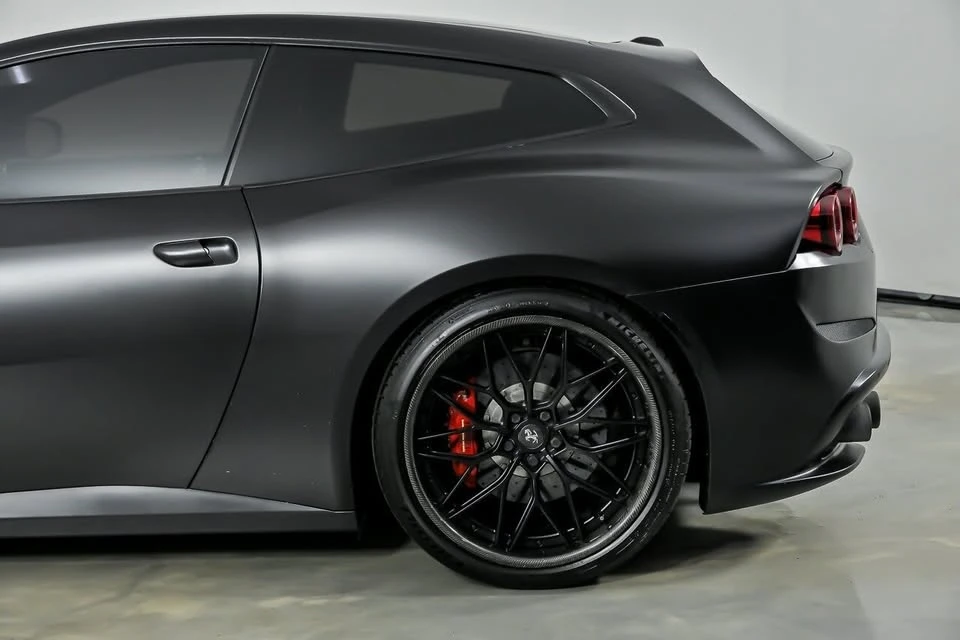 2017 Ferrari GTC4Lusso - Image 9 of 20