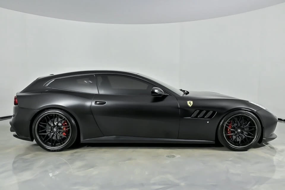 2017 Ferrari GTC4Lusso - Image 14 of 20