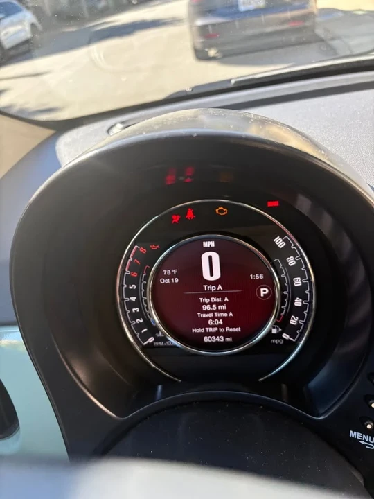 2017 Fiat 500 - Image 8 of 10