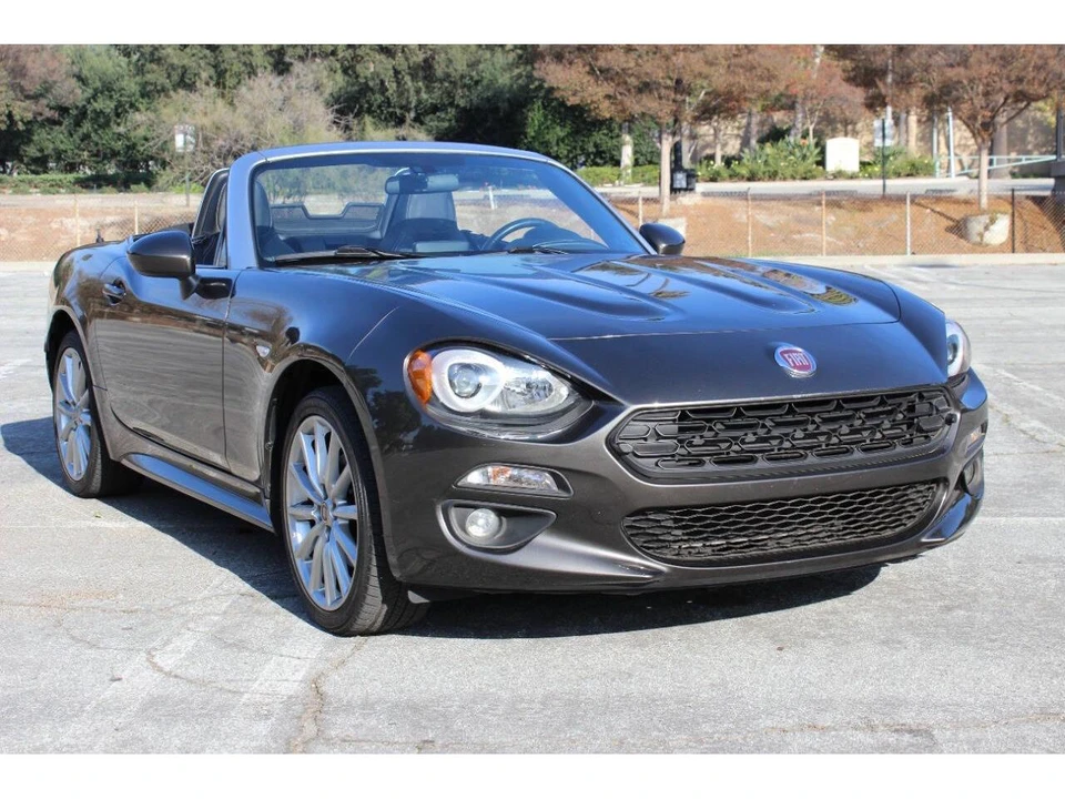 2017 Fiat 124 - Image 15 of 31