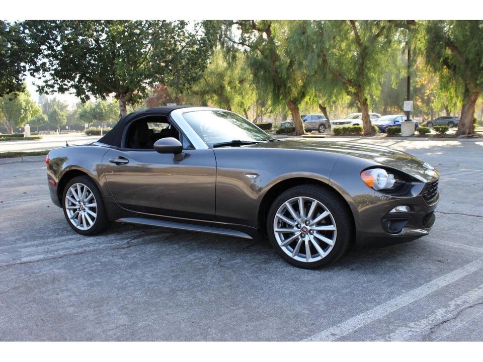 2017 Fiat 124 - Image 16 of 31