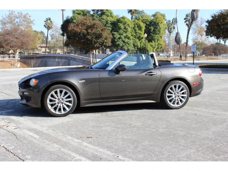 2017 Fiat 124 - Image 4 of 31