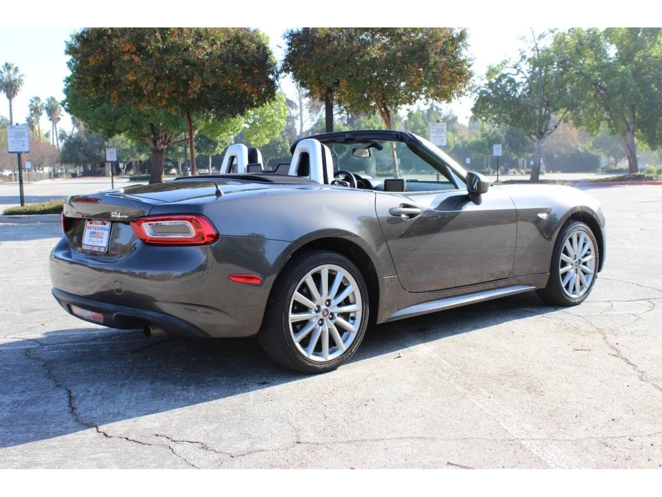 2017 Fiat 124 - Image 19 of 31