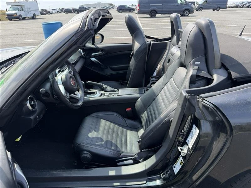 2017 Fiat 124 Spider - Image 11 of 20
