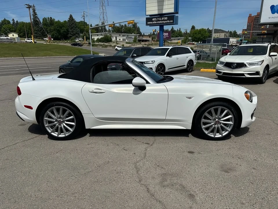 2017 Fiat 124 Spider - Image 2 of 13