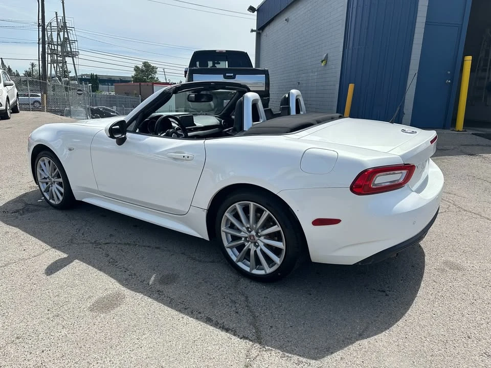 2017 Fiat 124 Spider - Image 5 of 13
