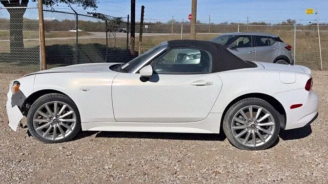 2017 Fiat 124 Spider Lusso