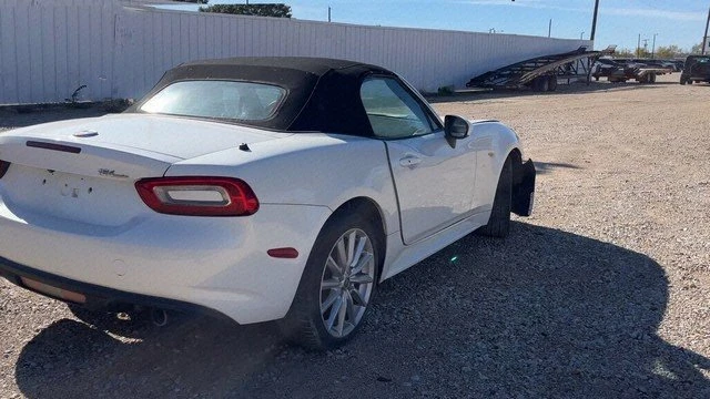 2017 Fiat 124 Spider - Image 4 of 20