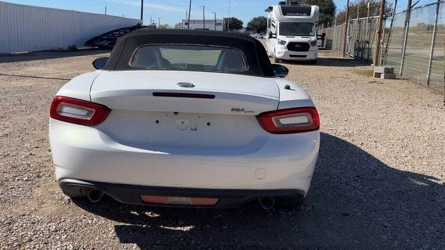 2017 Fiat 124 Spider - Image 3 of 20