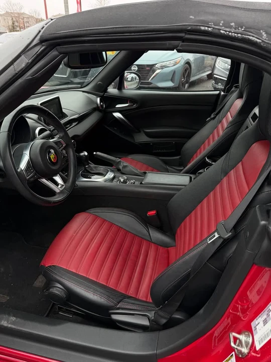 2017 Fiat 124 Spider - Image 7 of 7