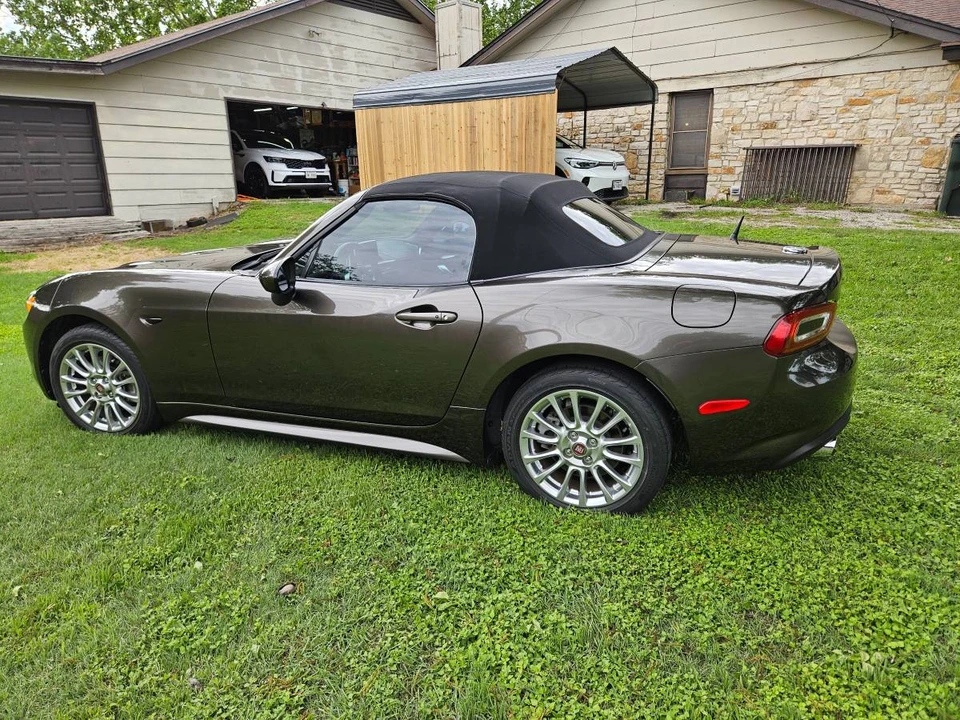 2017 Fiat 124 Spider - Image 3 of 17