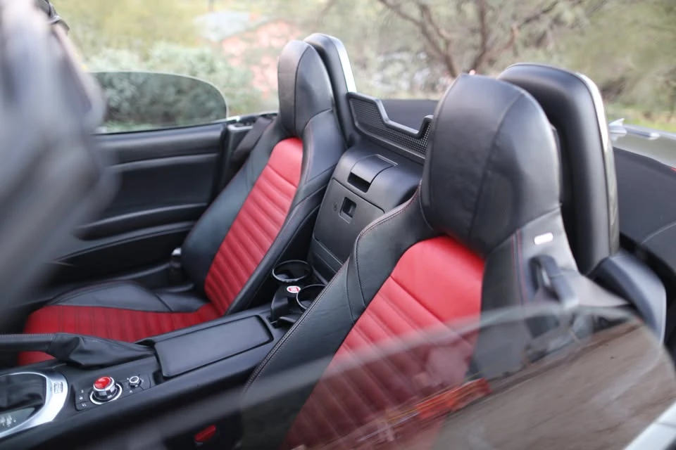 2017 Fiat 124 Spider - Image 9 of 18