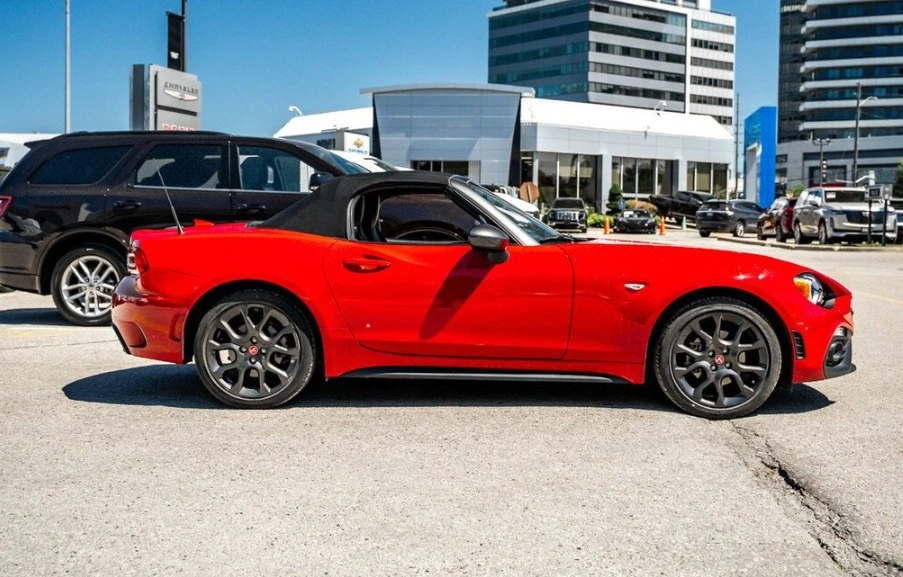 2017 Fiat 124 Spider - Image 3 of 10