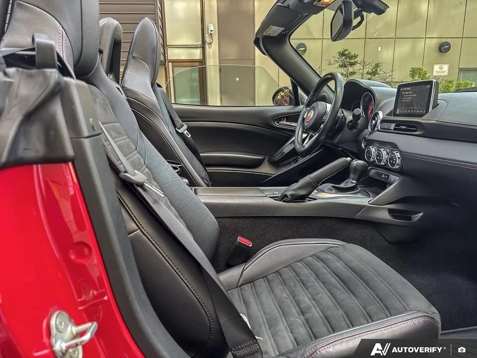 2017 Fiat 124 Spider - Image 16 of 20