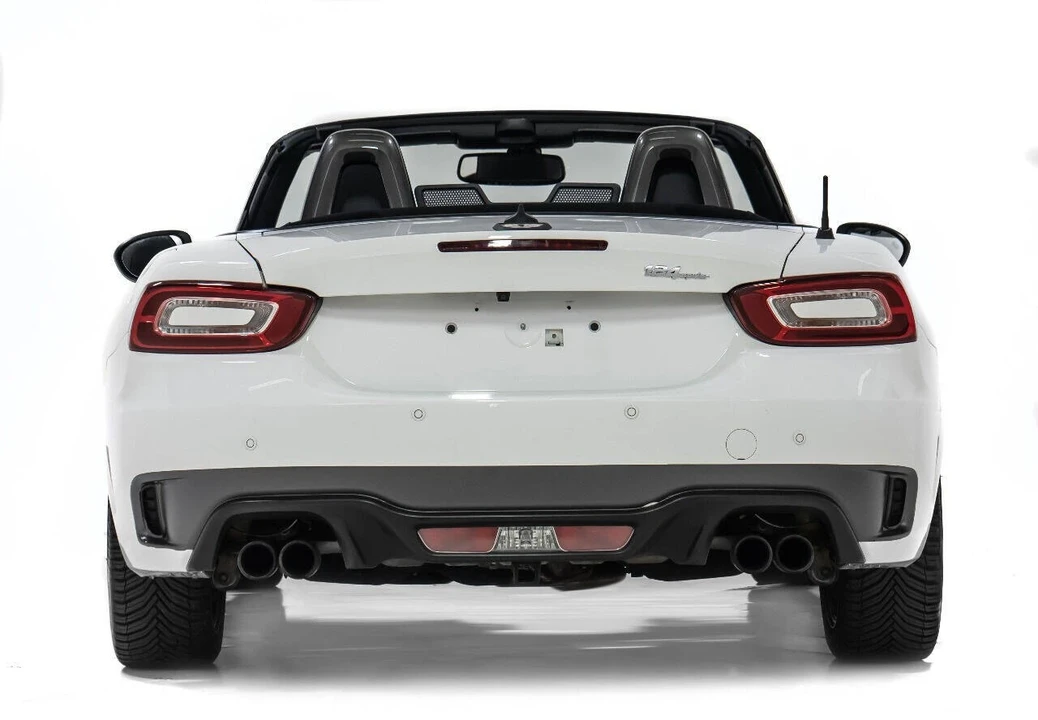 2017 Fiat 124 Spider - Image 8 of 12