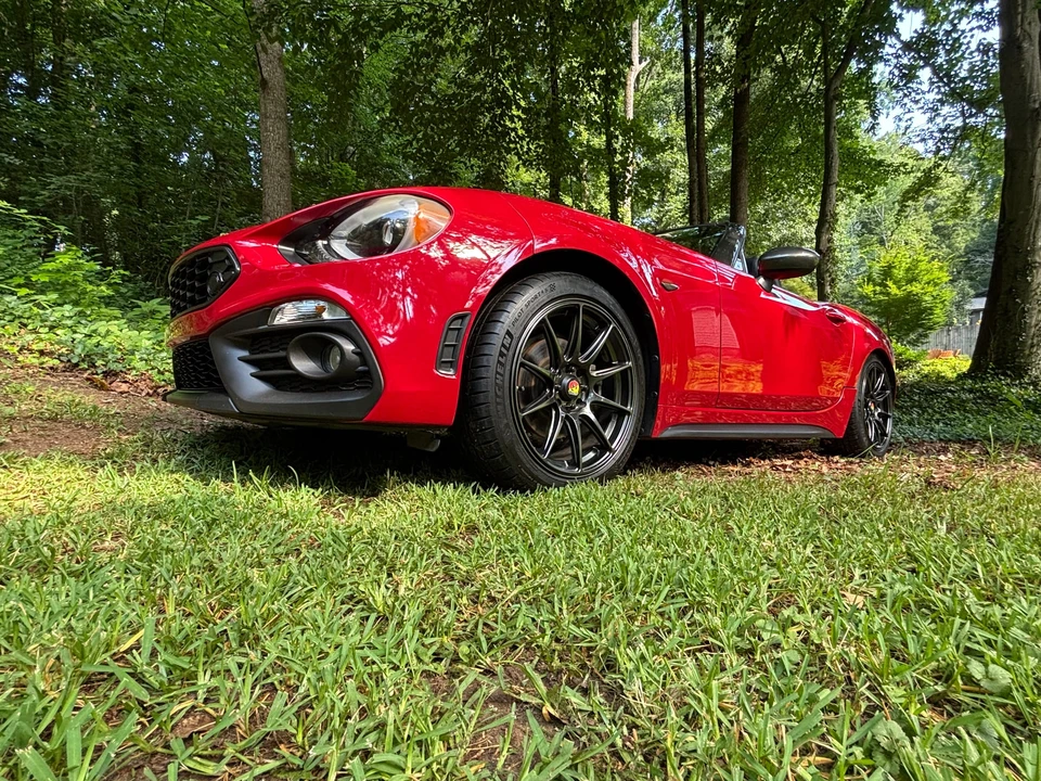 2017 Fiat 124 Spider - Image 2 of 31