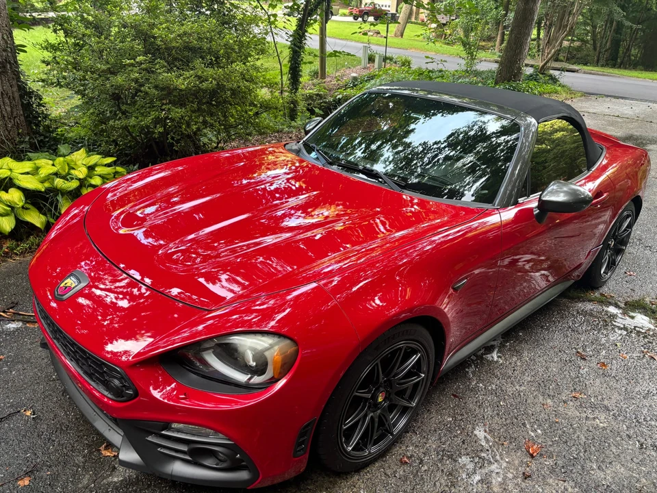 2017 Fiat 124 Spider - Image 13 of 31
