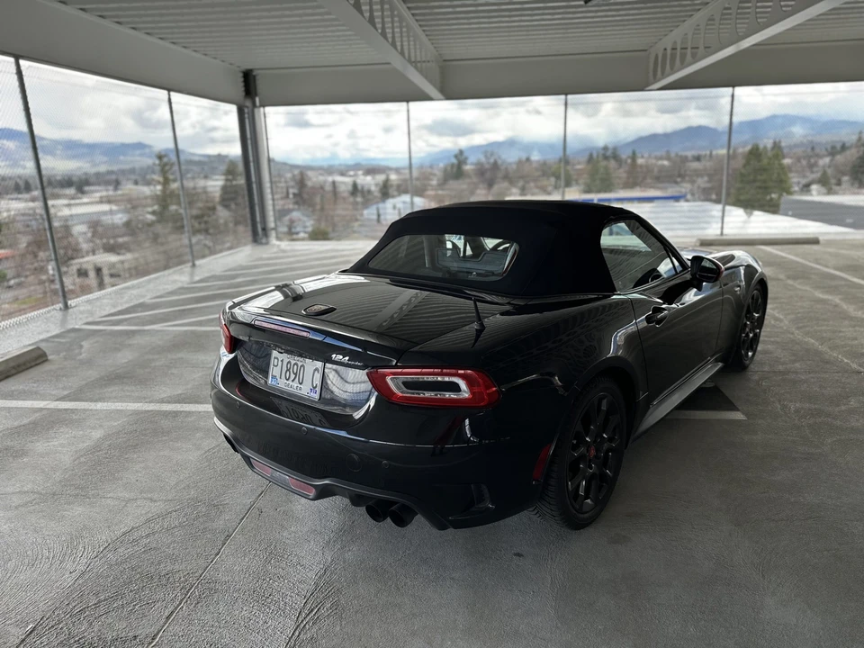 2017 Fiat 124 Spider - Image 13 of 31