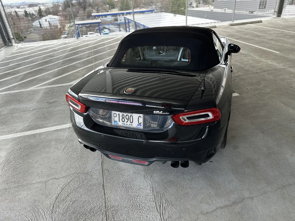 2017 Fiat 124 Spider - Image 11 of 31