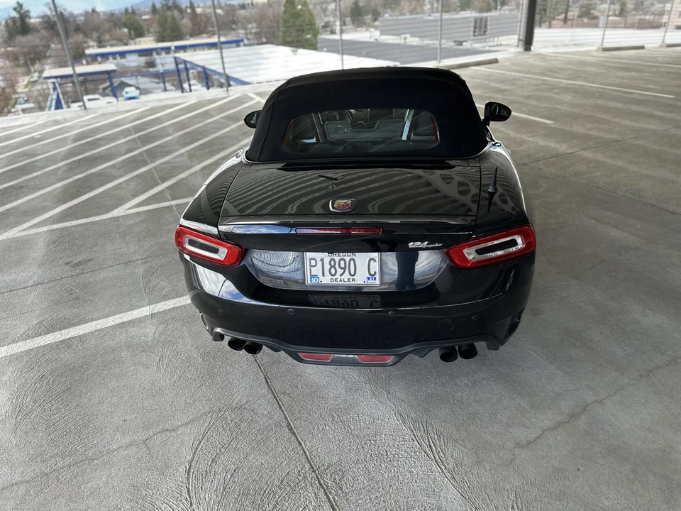 2017 Fiat 124 Spider - Image 10 of 31