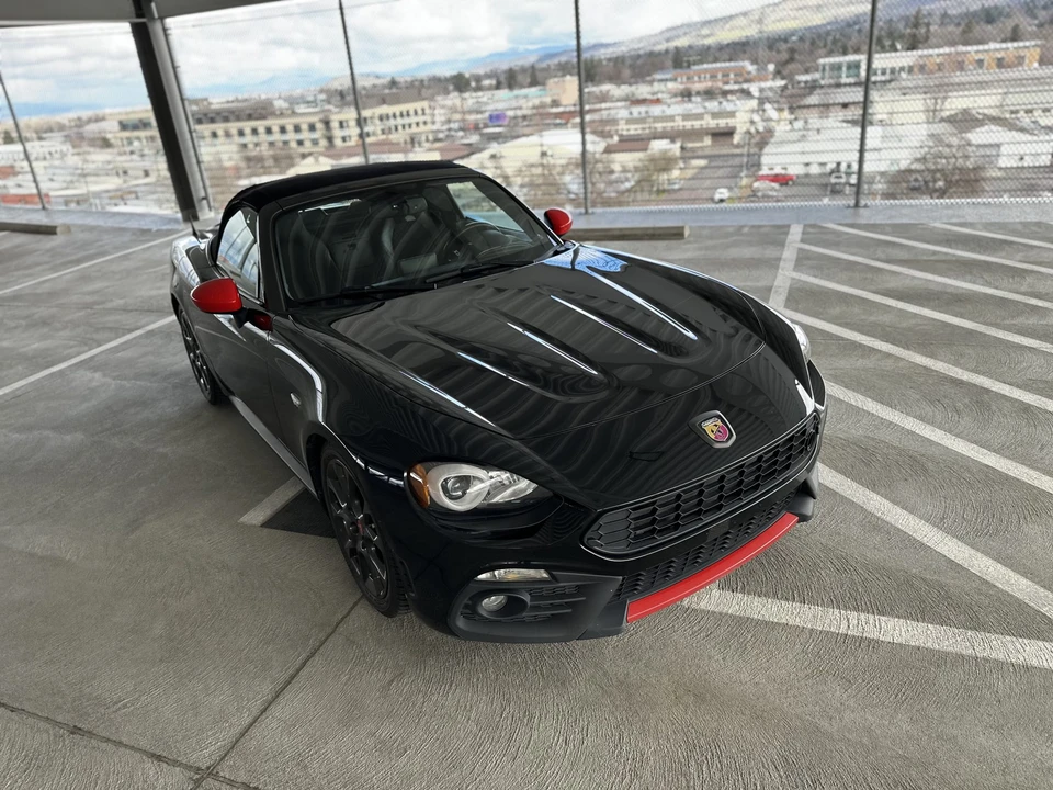 2017 Fiat 124 Spider - Image 19 of 31