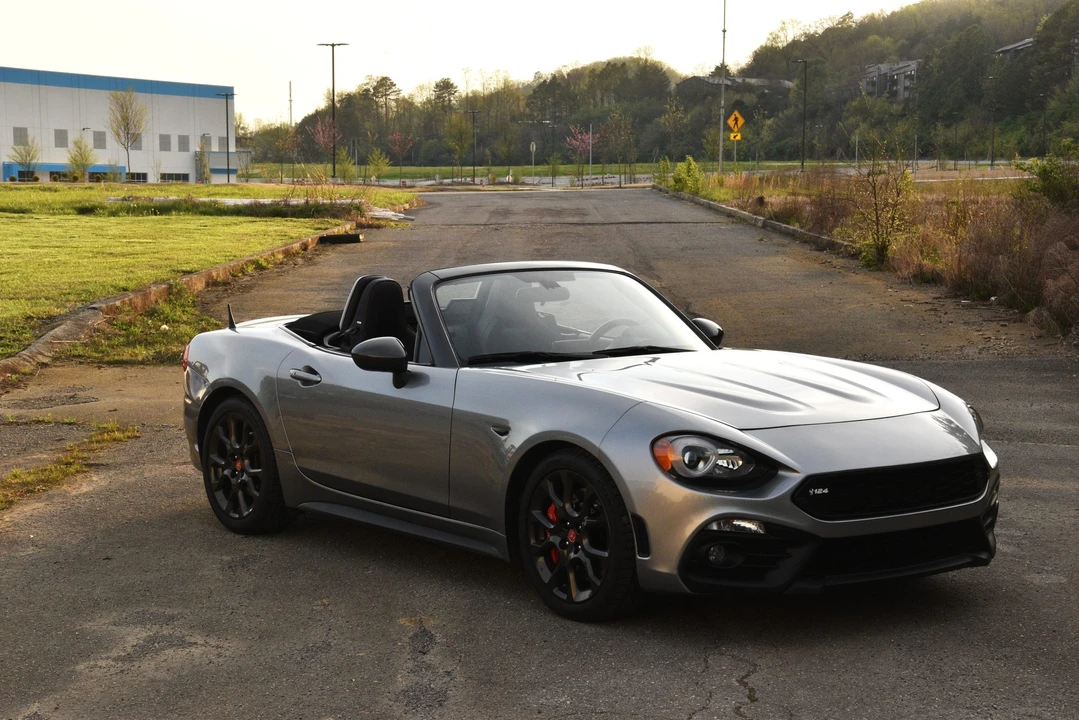 2017 Fiat 124 Spider - Image 4 of 31