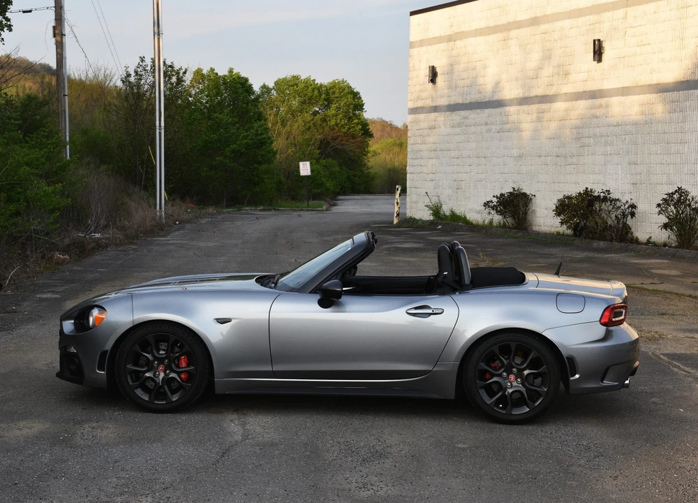 2017 Fiat 124 Spider - Image 21 of 31