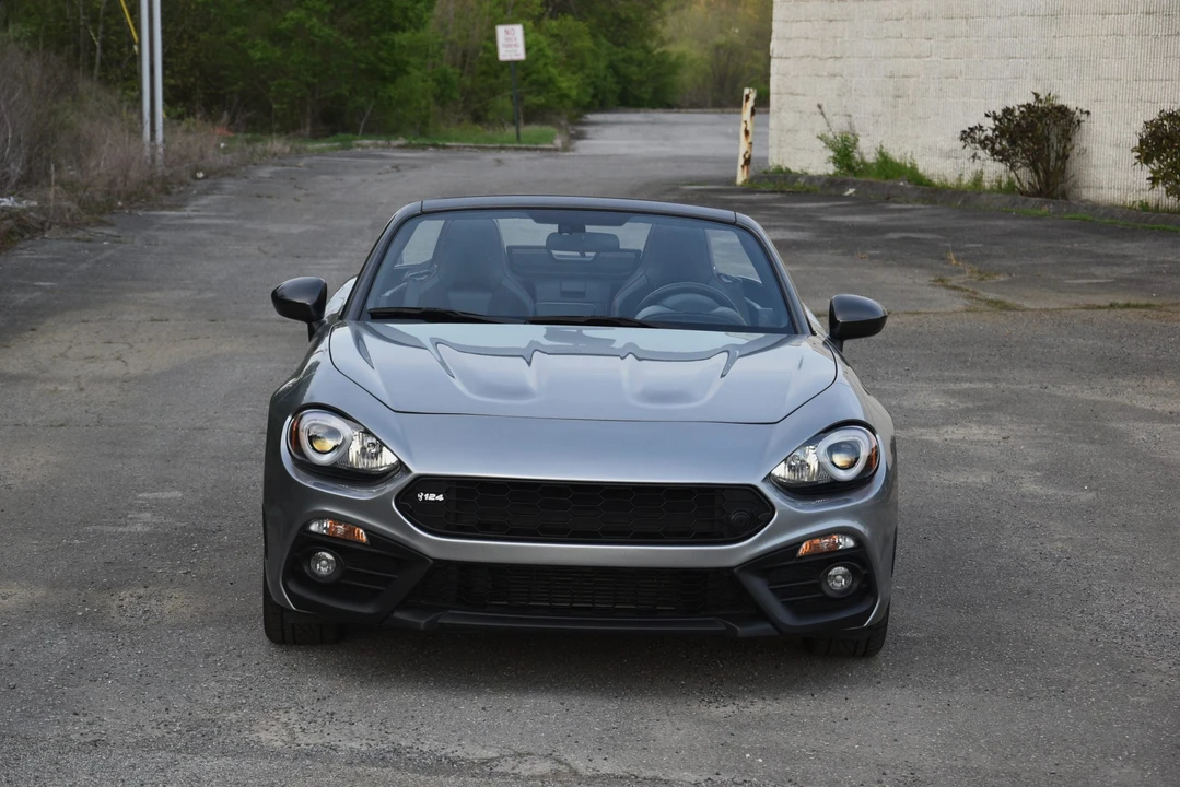 2017 Fiat 124 Spider - Image 9 of 31