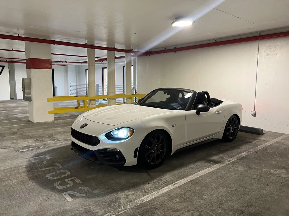 2017 Fiat 124 Spider - Image 20 of 31