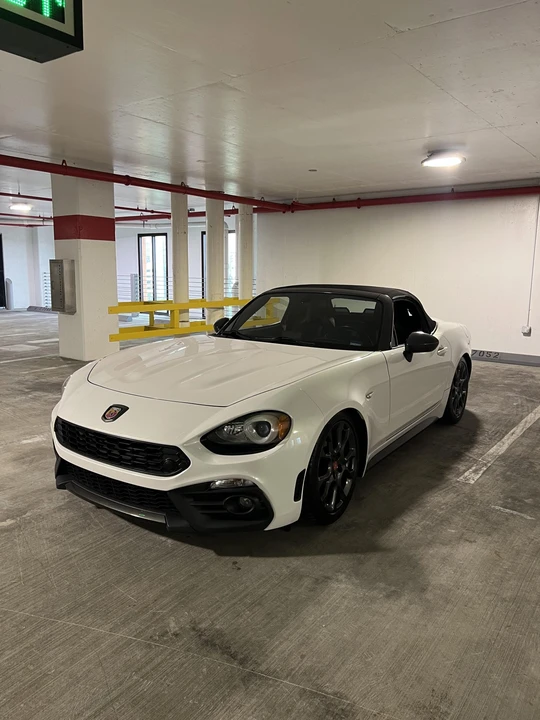 2017 Fiat 124 Spider - Image 18 of 31