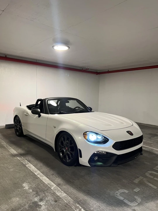 2017 Fiat 124 Spider - Image 31 of 31