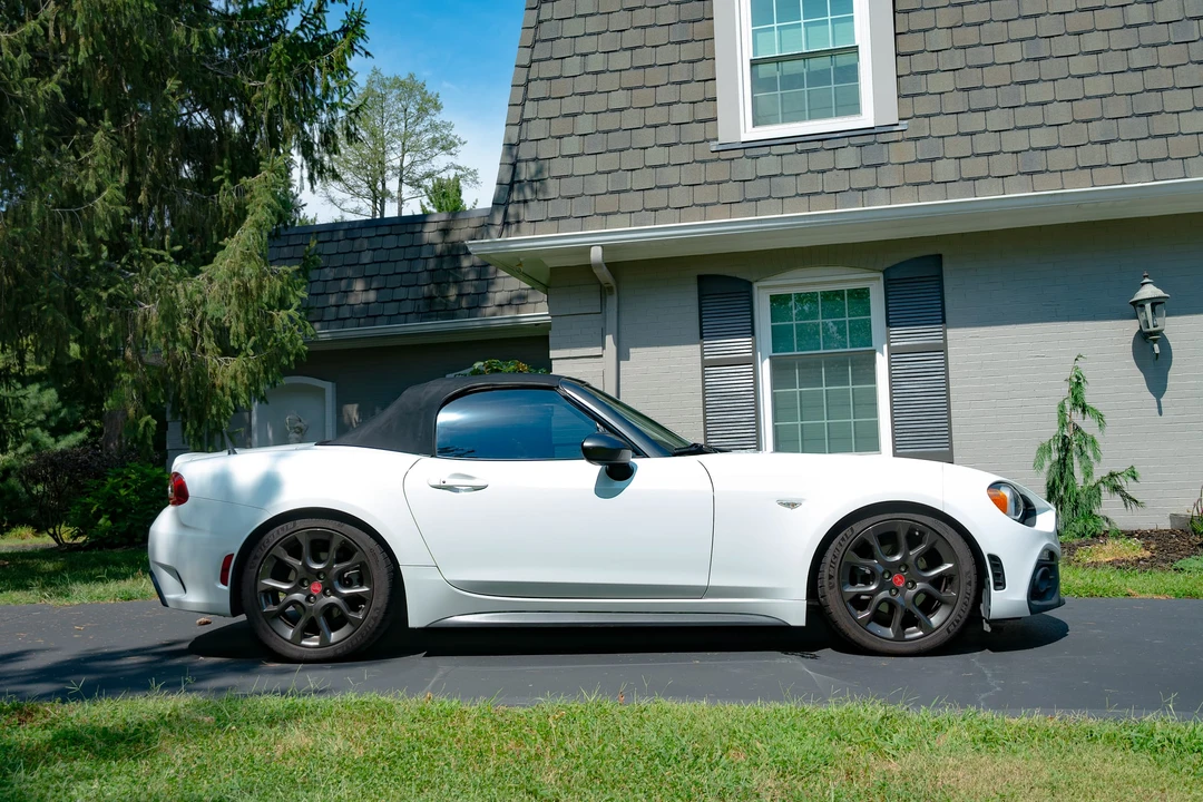2017 Fiat 124 Spider - Image 18 of 31