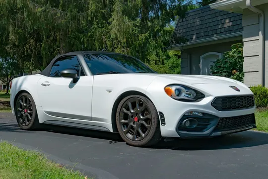 2017 Fiat 124 Spider Abarth