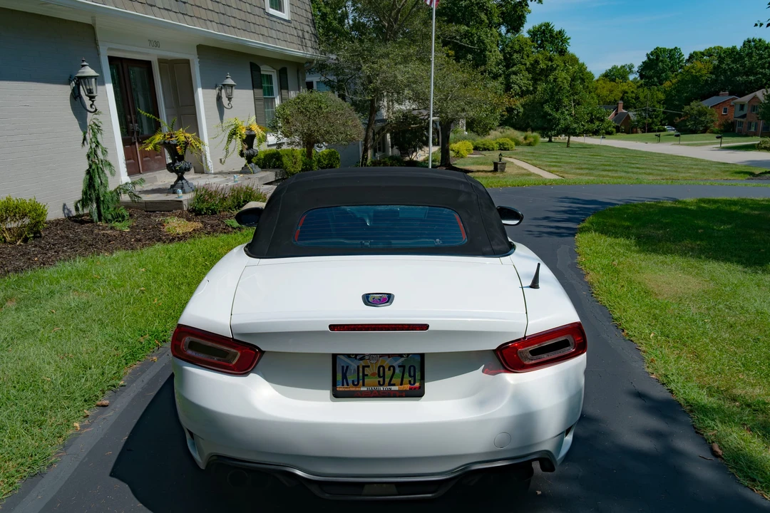 2017 Fiat 124 Spider - Image 14 of 31