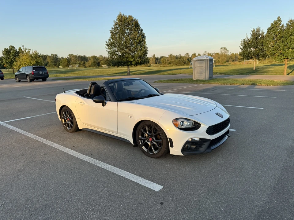 2017 Fiat 124 Spider - Image 30 of 31