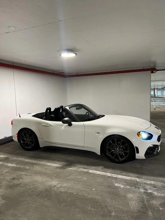 2017 Fiat 124 Spider - Image 30 of 31