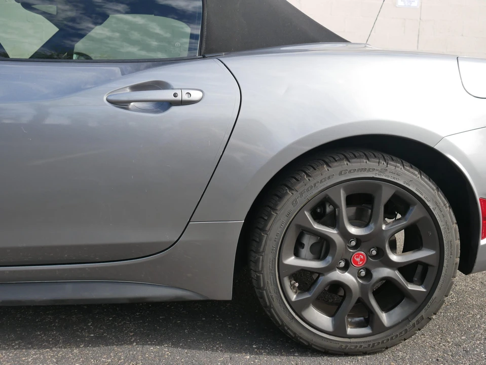2017 Fiat 124 Spider - Image 25 of 31
