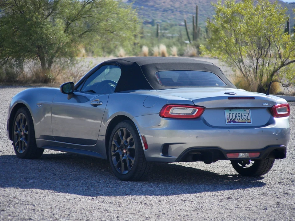 2017 Fiat 124 Spider - Image 6 of 31