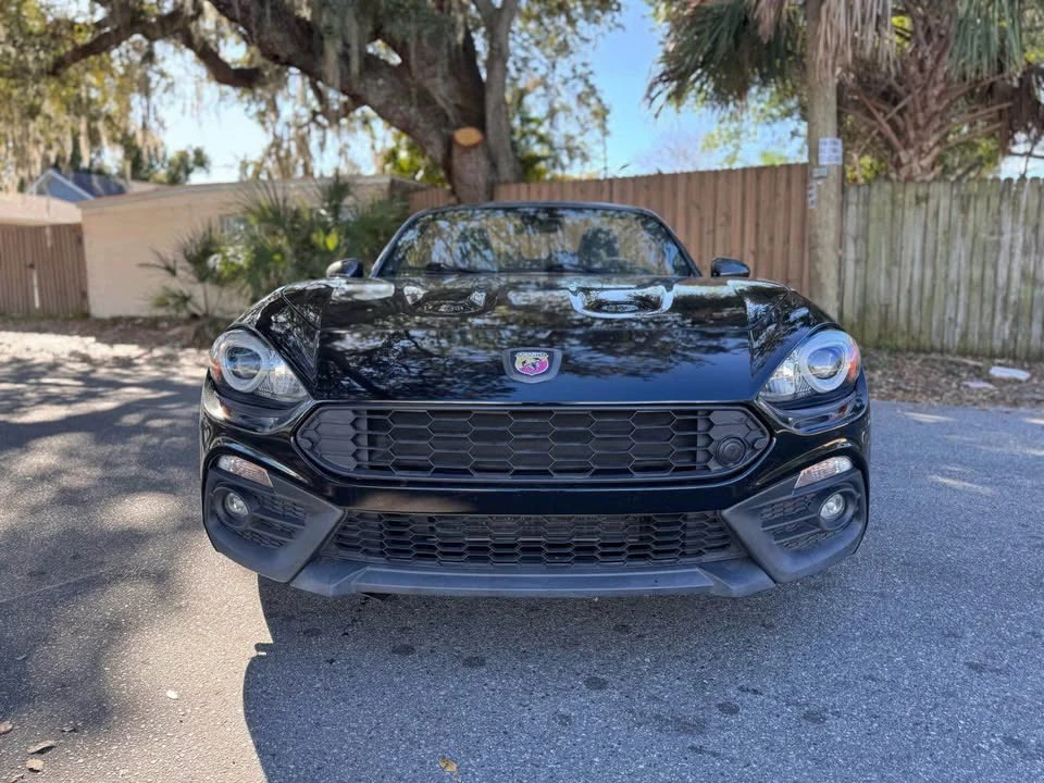 2017 Fiat 124 Spider - Image 2 of 12