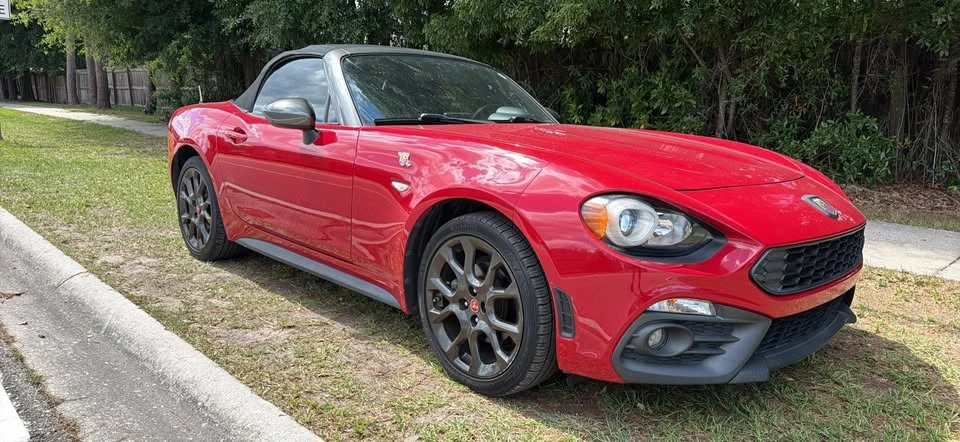 2017 Fiat 124 Spider - Image 13 of 20