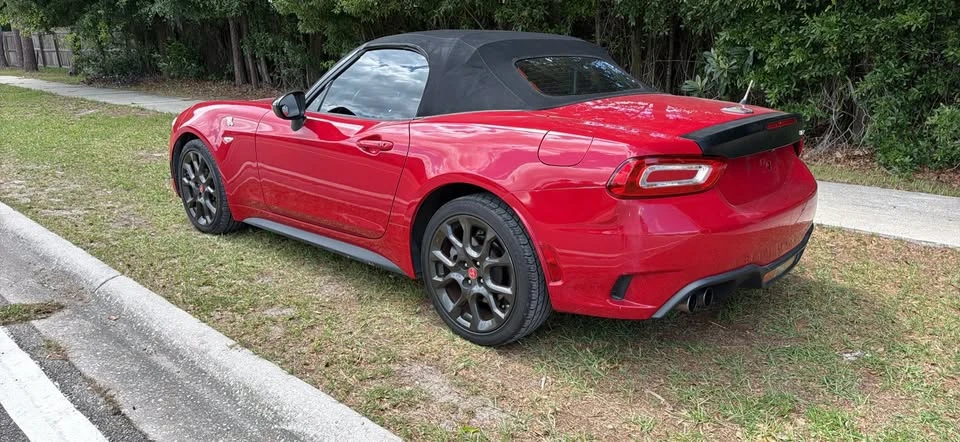 2017 Fiat 124 Spider - Image 2 of 20