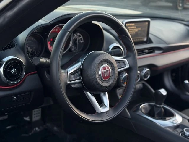 2017 Fiat 124 Spider - Image 16 of 21