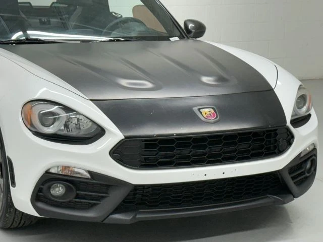 2017 Fiat 124 Spider - Image 10 of 12