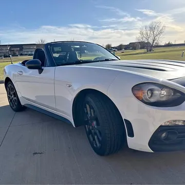 2017 Fiat 124 Spider Abarth