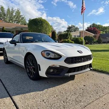 2017 Fiat 124 Spider Abarth