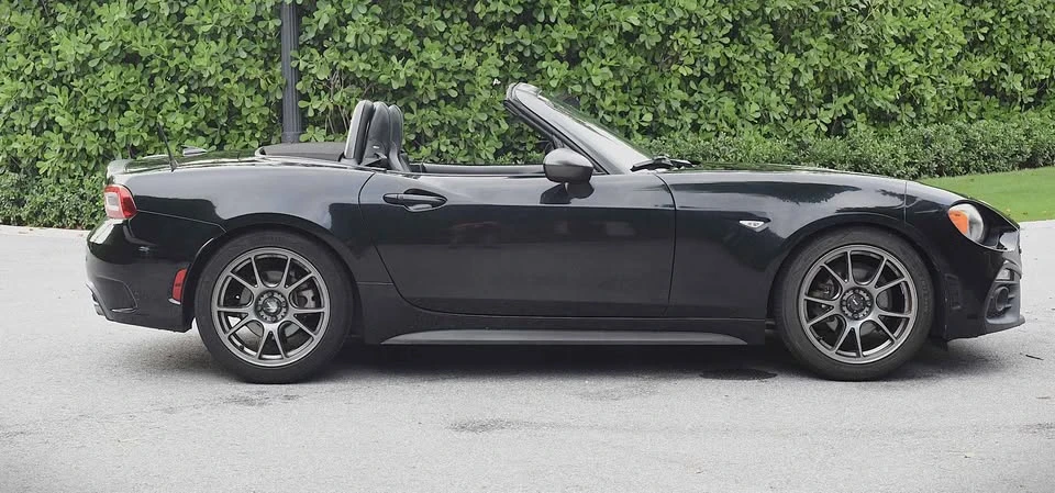 2017 Fiat 124 Spider - Image 3 of 20