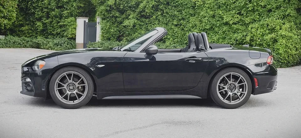2017 Fiat 124 Spider - Image 4 of 20